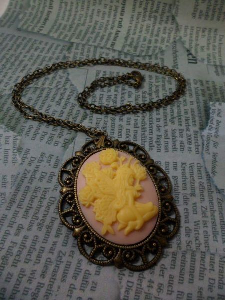 Camafeu Fada Creme e Rosa Ouro Velho