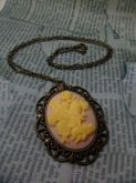 Camafeu Fada Creme e Rosa Ouro Velho