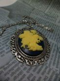 Camafeu Fada Creme e Preto Níquel